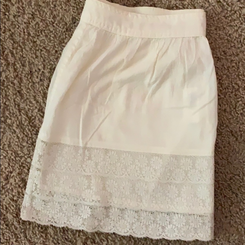 Lace skirt NWT